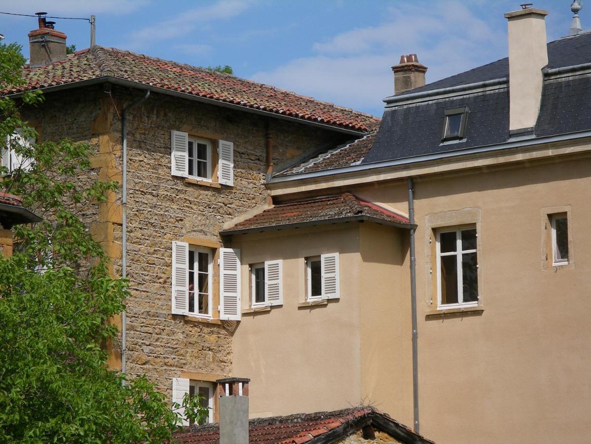 Le Clos Des Fayettes Theize Exterior photo